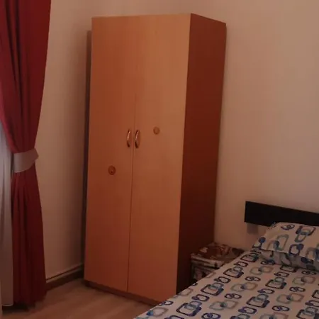 Apartament La Malul Marii Negre * ナボダリ
